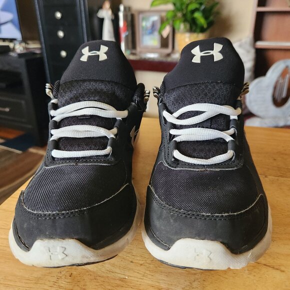 Under Armour Women's Size 8 Athletic Shoes - Picture 1 of 5